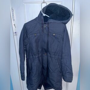 Womens Patagonia mid length coat (Navy, small)